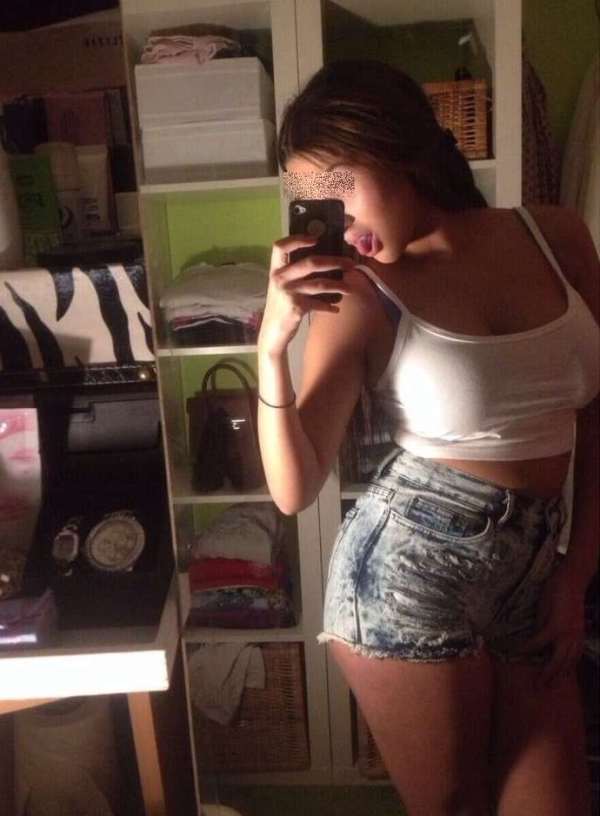 Latifa, 22 ans (Toulon)